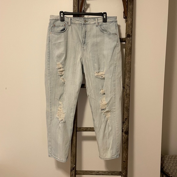 Wild Fable Distressed Light Blue Denim Highest Rise Mom Jeans - Picture 2 of 7